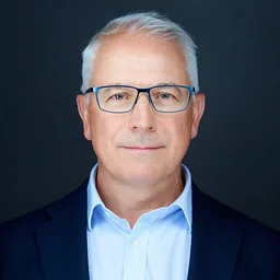 Kovács Zsolt gyártás-előkészítési szaktanár, MODELLO Intézet
